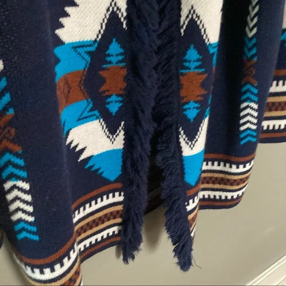 LAST ONE Cocogio Cardigan Sweater Italian Aztec Southwestern fringe Medium wool - Picture 5 of 7